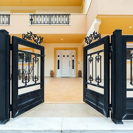 Rafaela's House 2 Holiday home